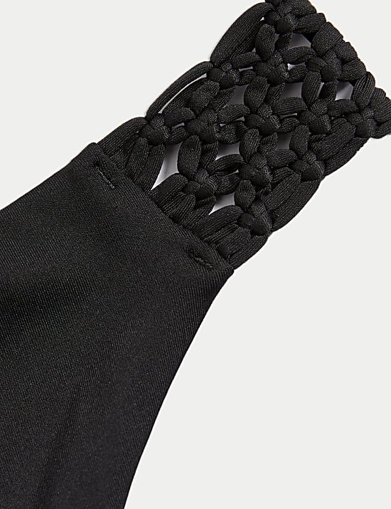 Bas de bikini coupe &eacute;chancr&eacute;e en macram&eacute;
