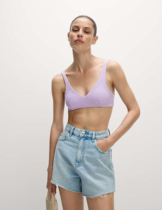 Haut de bikini plongeant ampliforme textur&eacute;