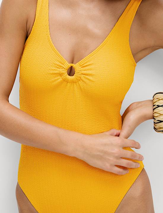 Pakaian Renang Leher U Rendah Bertekstur dan Detail Cincin