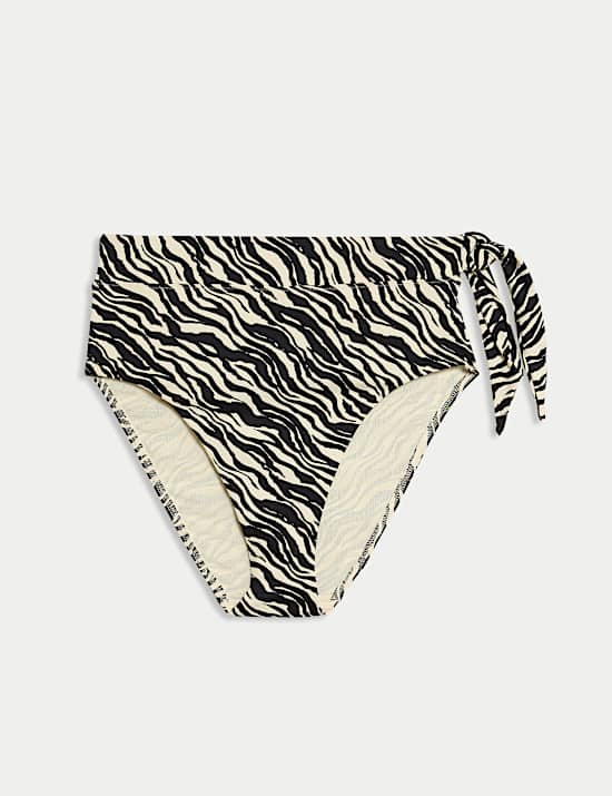 Bauchkaschierende, hoch geschnittene Bikinihose