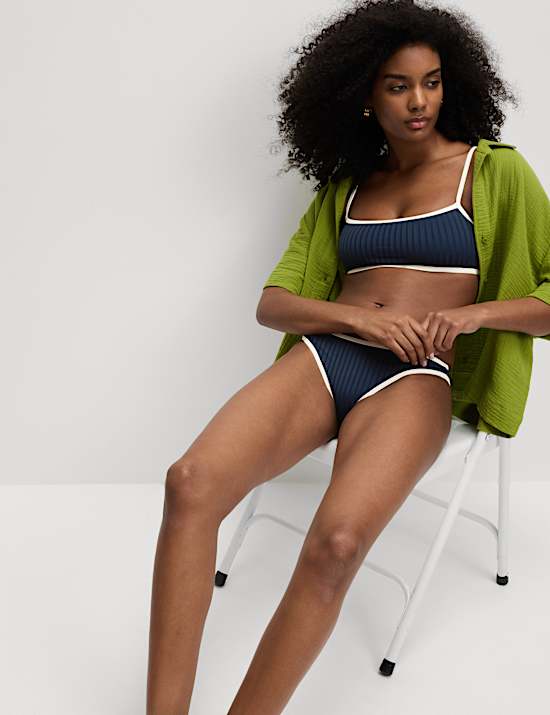 Ribbed Contrast Tipping Scoop Neck Bikini Top