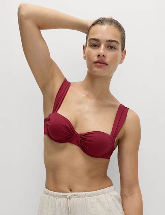 Bikinitop met beugel