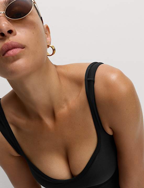 Maillot de bain en néoprène effet ventre plat