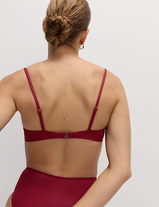 Bikinitop met lage ronde hals