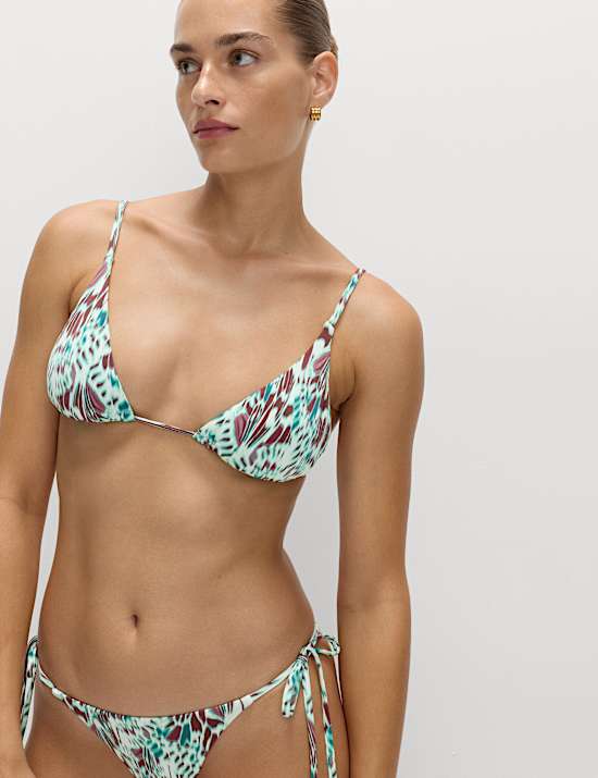Haut de bikini triangle avec détail bordure imprimée