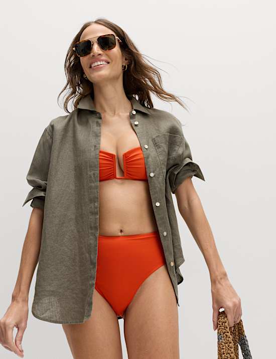 ביקיני חלק עליון מרופד בגזרת בנדו עם מחשוף U