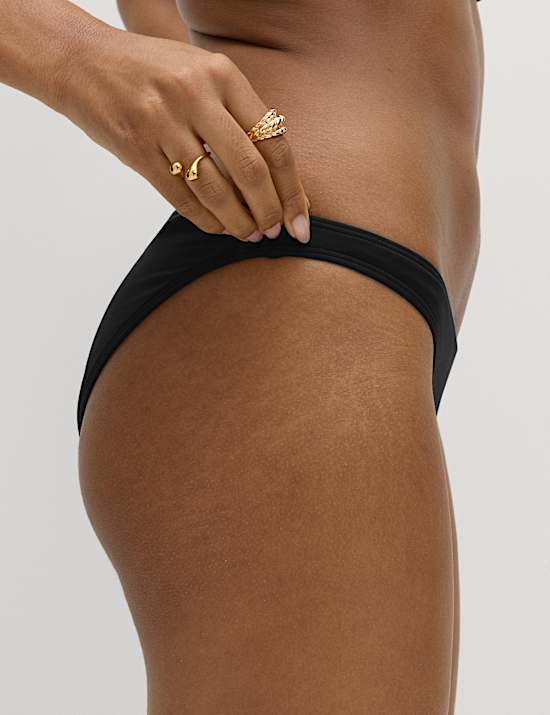 Parte de abajo de bikini de talle alto