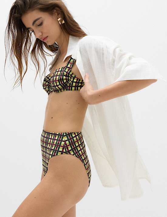 Parte de abajo de bikini de pierna y cintura altas a cuadros