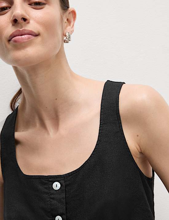 Caraco en lin à bord brut et fermeture boutonnée