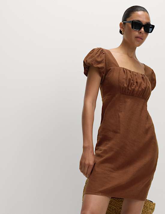 Mini sukienka o prostym kroju z bufiastymi rękawami z mieszanki z przewagą lnu