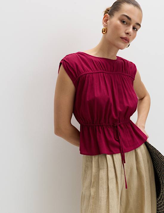 Ruched Scoop Neck Regular Fit Top with Linen