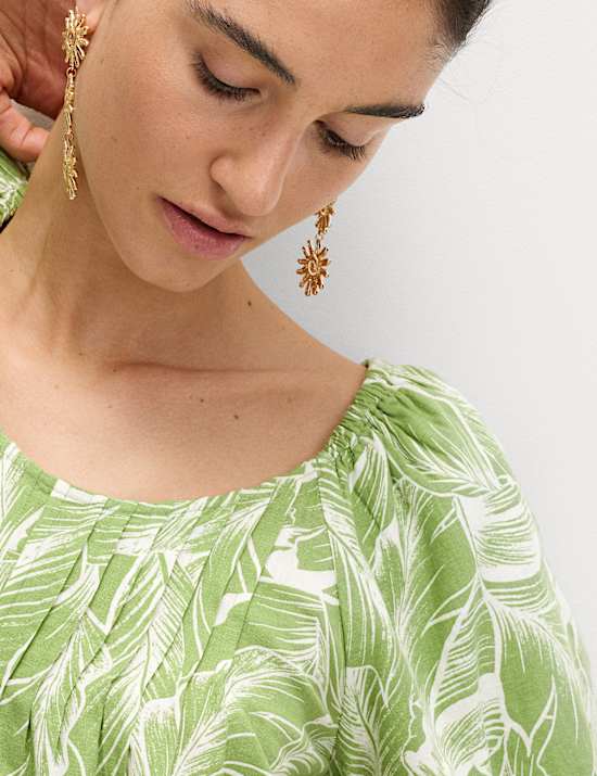 Linen Rich Pleated Puff Sleeve Top