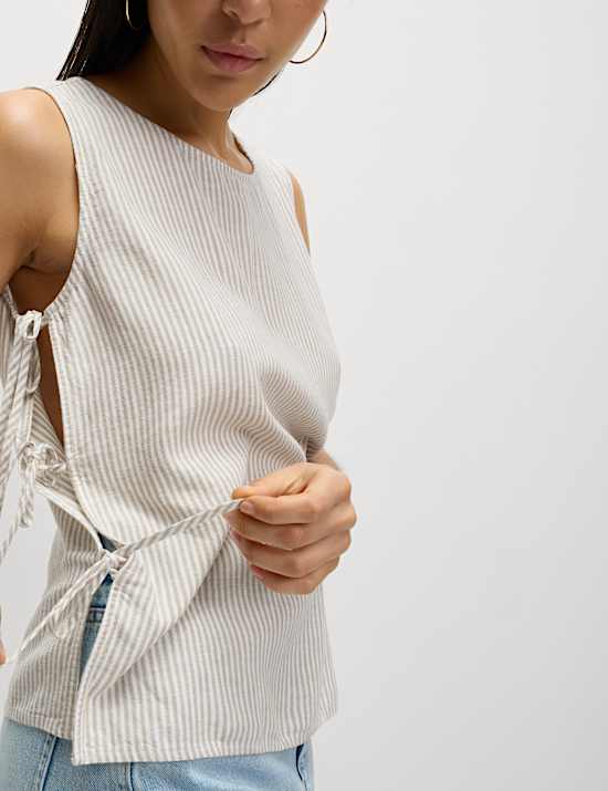 Linen Rich Printed Tie Side Vest