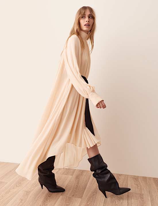 Pleated Volume Maxi Dress