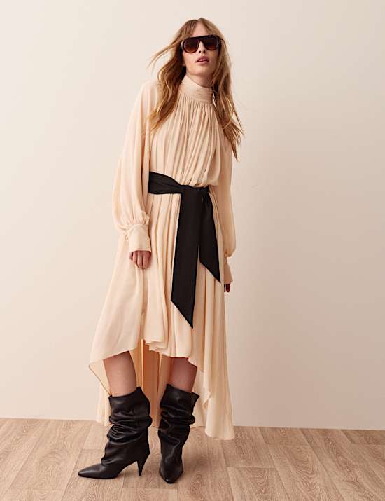 Pleated Volume Maxi Dress
