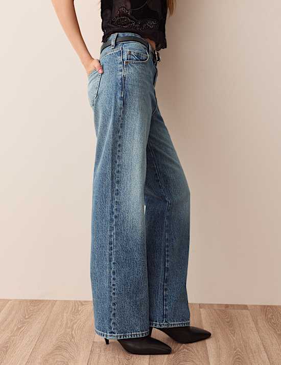 Distressed Mid Rise Straight Leg Jean