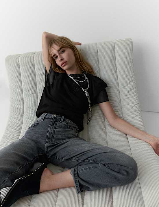 Cut-out-Top aus reiner Baumwolljersey mit Stickerei