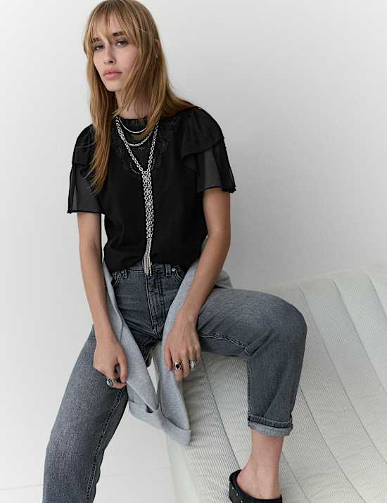 Cut-out-Top aus reiner Baumwolljersey mit Stickerei