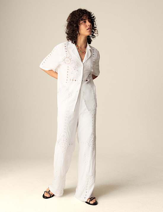 Volná košile s vyšívaným límečkem a obsahem lnu