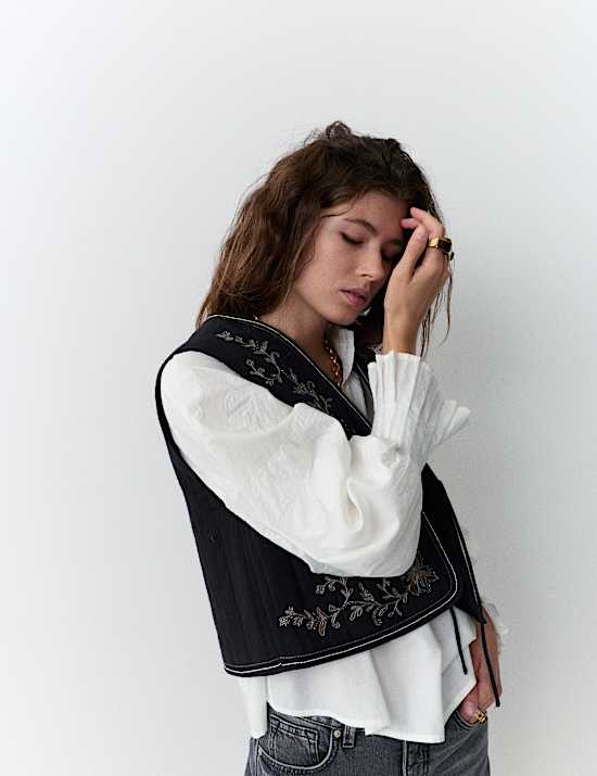 Pure Cotton V-Neck Cornelli Sleeve Blouse