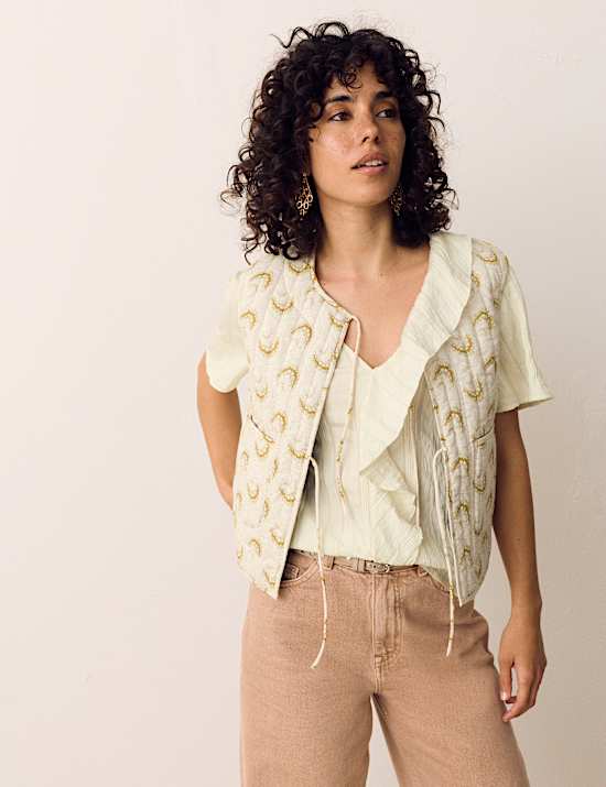 Gestreepte blouse met V-hals en ruches aan de voorkant