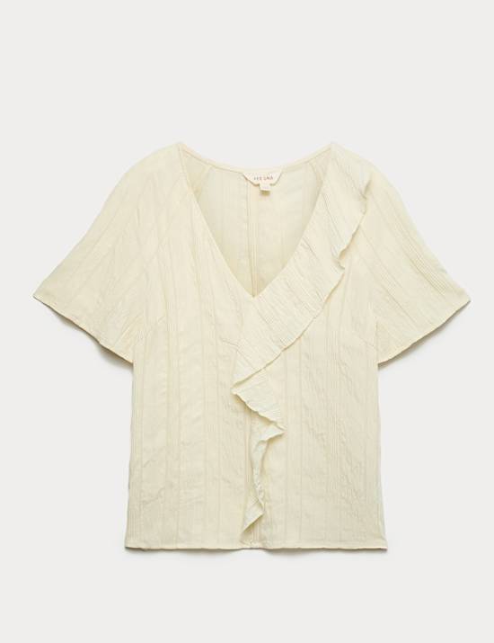 Gestreepte blouse met V-hals en ruches aan de voorkant