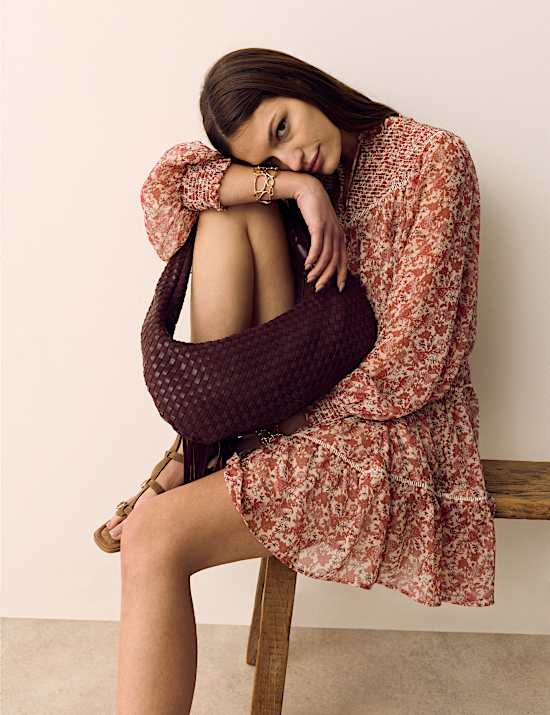 &Epsilon;&mu;&pi;&rho;&iota;&mu;έ &mu;ί&nu;&iota; &phi;ό&rho;&epsilon;&mu;&alpha; &mu;&epsilon; &sigma;&omicron;ύ&rho;&epsilon;&sigmaf; &kappa;&alpha;&iota; &delta;&alpha;&nu;&tau;&epsilon;&lambda;έ&nu;&iota;&omicron; έ&nu;&theta;&epsilon;&tau;&omicron;