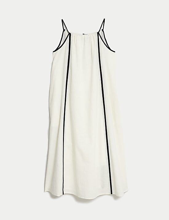 שמלת סליפ באורך מידי עם פסים מבד עשיר בפשתן