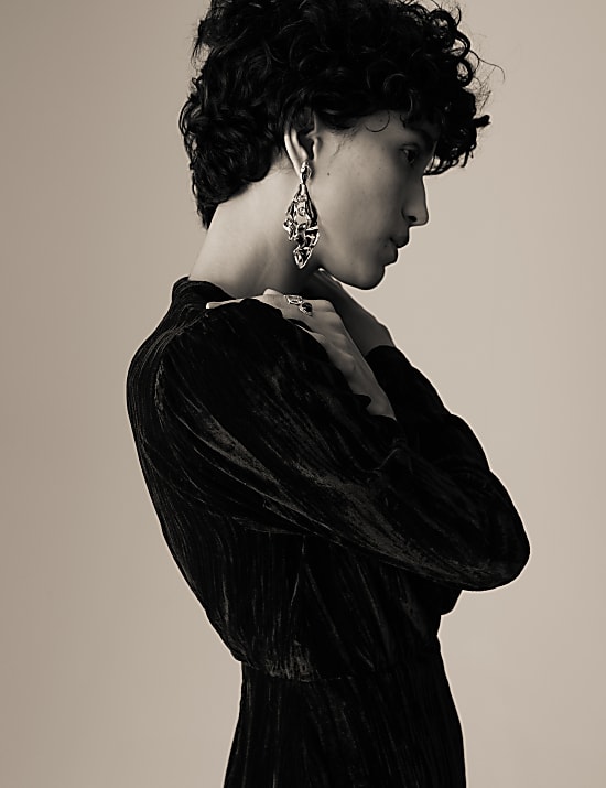 Sametov&eacute; zavinovac&iacute; mini&scaron;aty s&nbsp;v&yacute;střihem do&nbsp;V