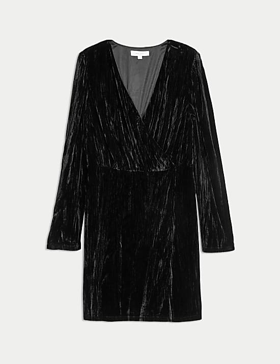 Sametov&eacute; zavinovac&iacute; mini&scaron;aty s&nbsp;v&yacute;střihem do&nbsp;V