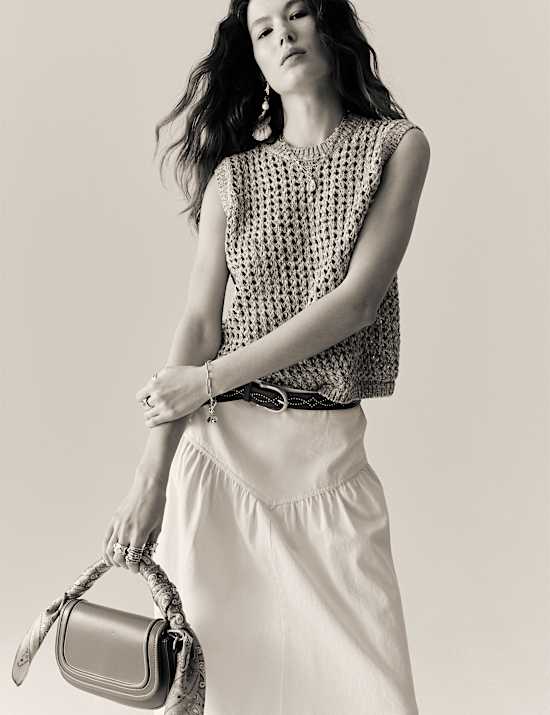 Cotton Blend Ribbed Textured Knitted Vest