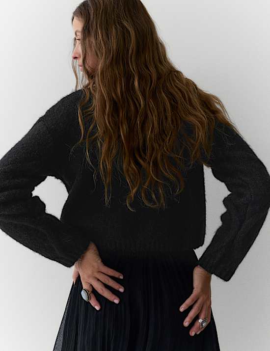 Crop ζακέτα με αλπακά, διακοσμημένη με στρας και δέσιμο μπροστά