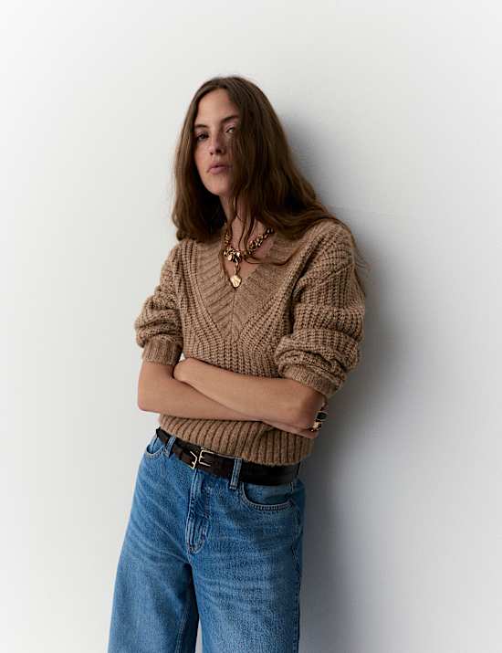 Ribbed V-Neck Puff Sleeve Jumper with Wool