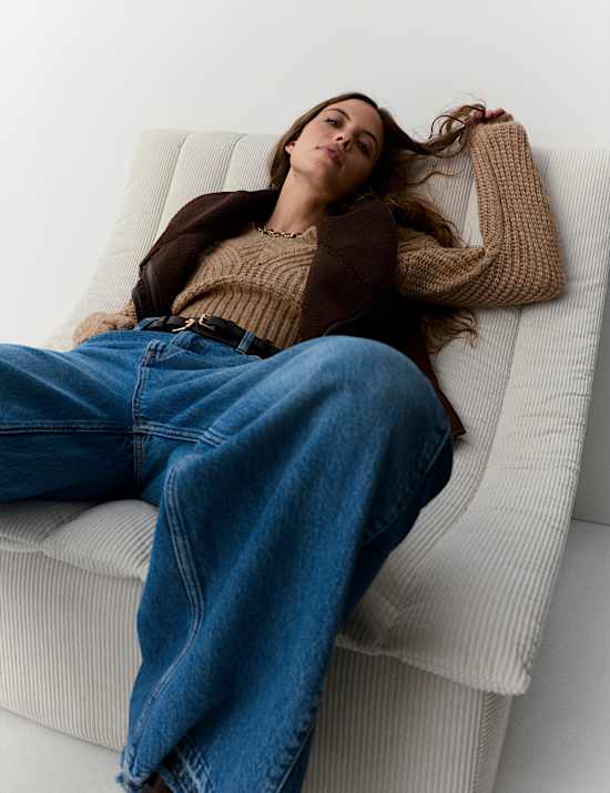 Ribbed V-Neck Puff Sleeve Jumper with Wool