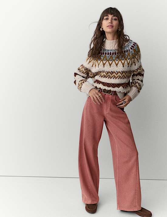 ג'ינס עם מותניים גבוהים בגזרת רגל רחבה מתערובת סיב תאית