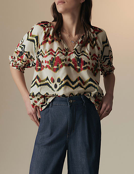 ג'ינס מכותנה טהורה עם מותניים גבוהים בגזרת רגל רחבה