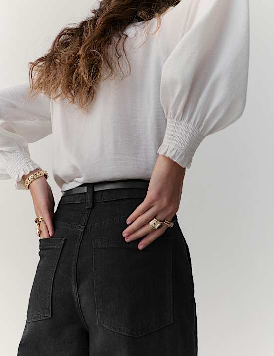 Hoch geschnittene Jeans mit weitem Bein und Lyocell-Anteil