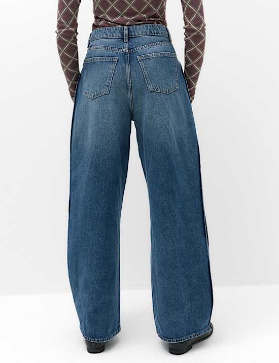 Mid Rise Side Pleat Wide Leg Jeans