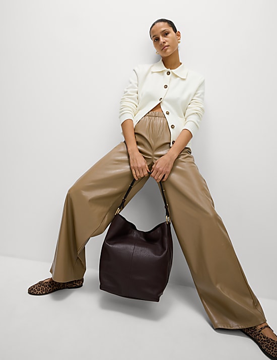 Pantalon met leerlook en wijde pijpen