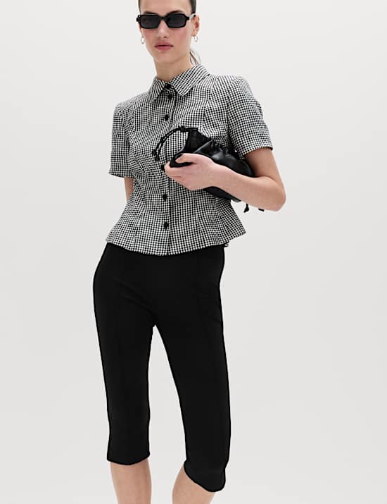 Pintuck Capri Leggings