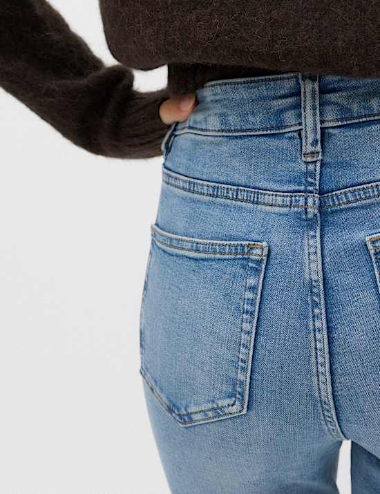 Celana Jeans Straight Leg Berpotongan Pinggang Sedang Sienna