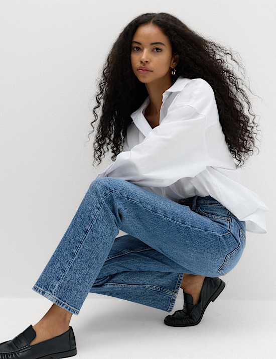 Jeans hasta el tobillo de pierna recta y tiro medio