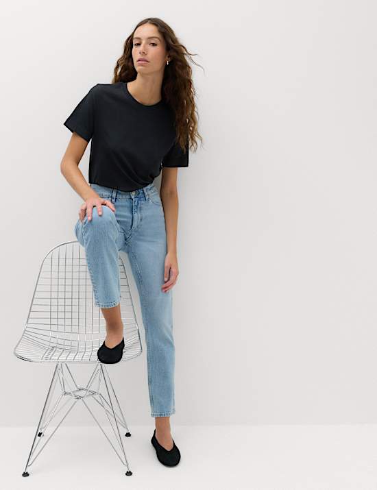 Mid Rise Straight Leg Ankle Length Jeans