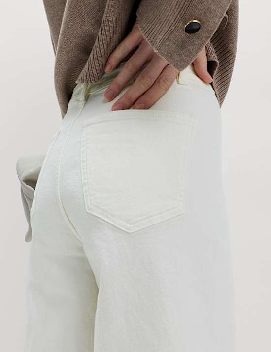 Kn&ouml;chellange Jeans mit hohem Bund und weitem Bein