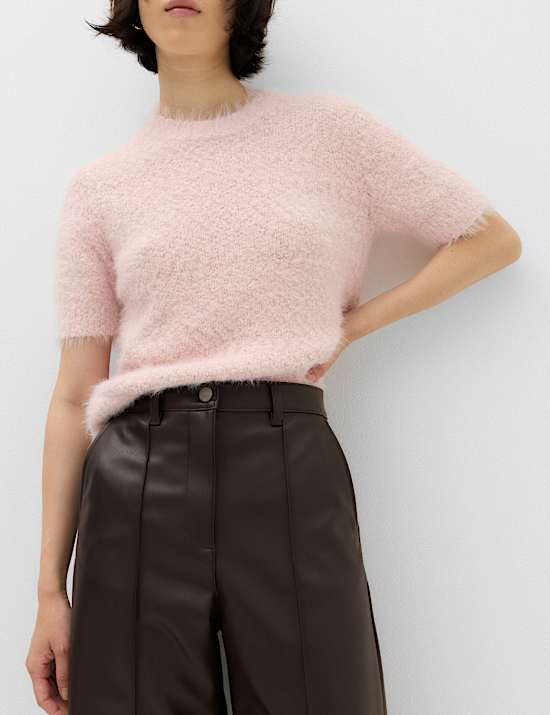 Pantalones de pata de barril con fruncido de imitaci&oacute;n de piel
