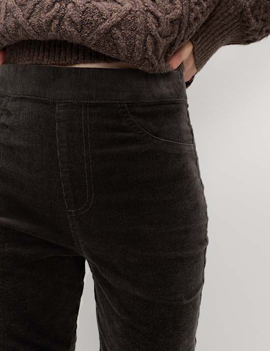 Εβαζέ ψηλόμεσο κοτλέ τζιν παντελόνι τύπου κολάν