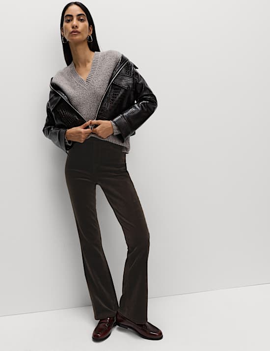 Jeggings côtelé taille haute coupe évasée