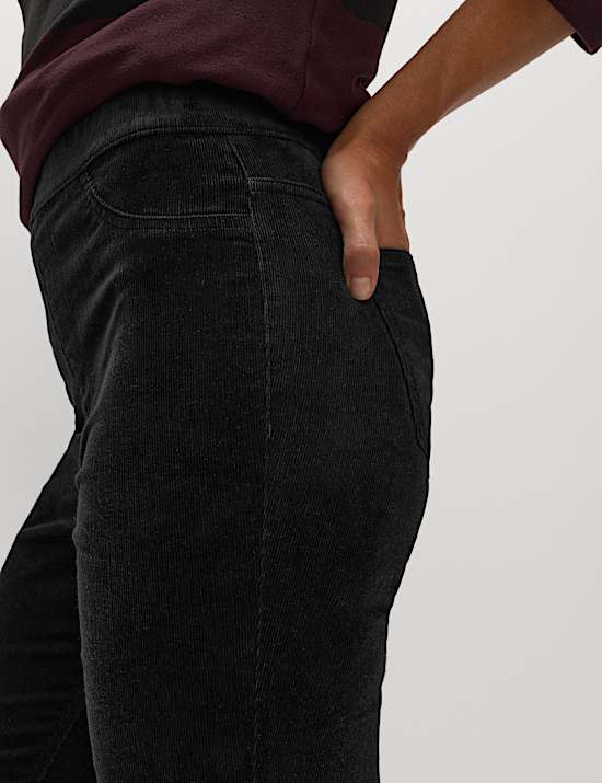 Manšestrové zvonové džegíny s vysokým pasem