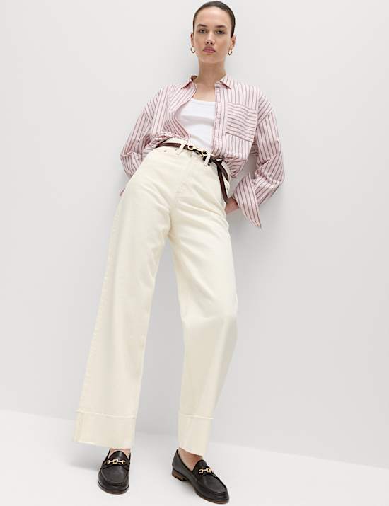 Jean slim coupe large taille haute &agrave; revers