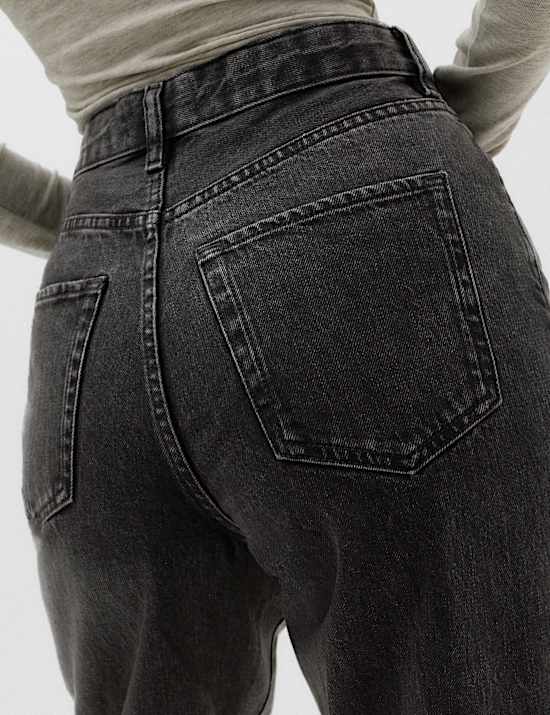 Jeans con vuelta de pata ancha de cintura alta
